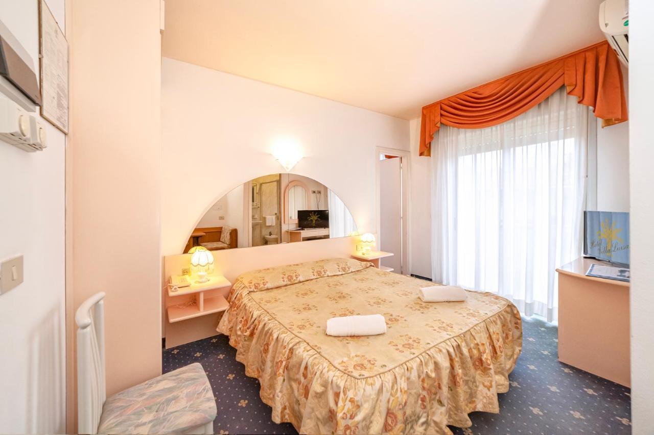 Hotel Villa Luisa Lignano Sabbiadoro Kültér fotó