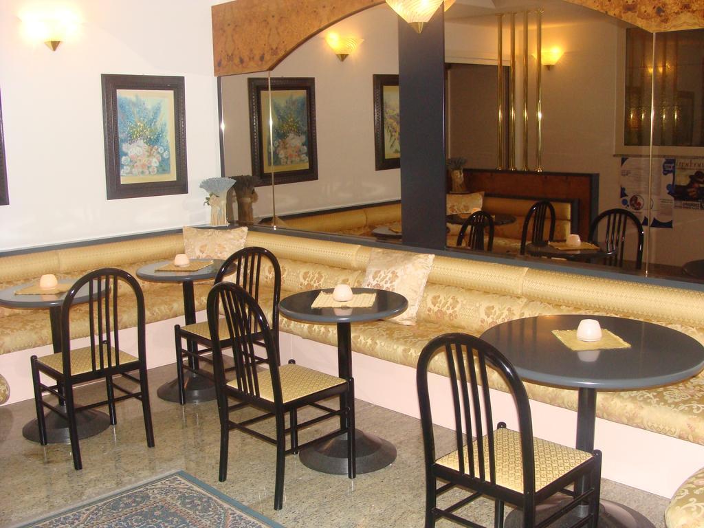 Hotel Villa Luisa Lignano Sabbiadoro Kültér fotó